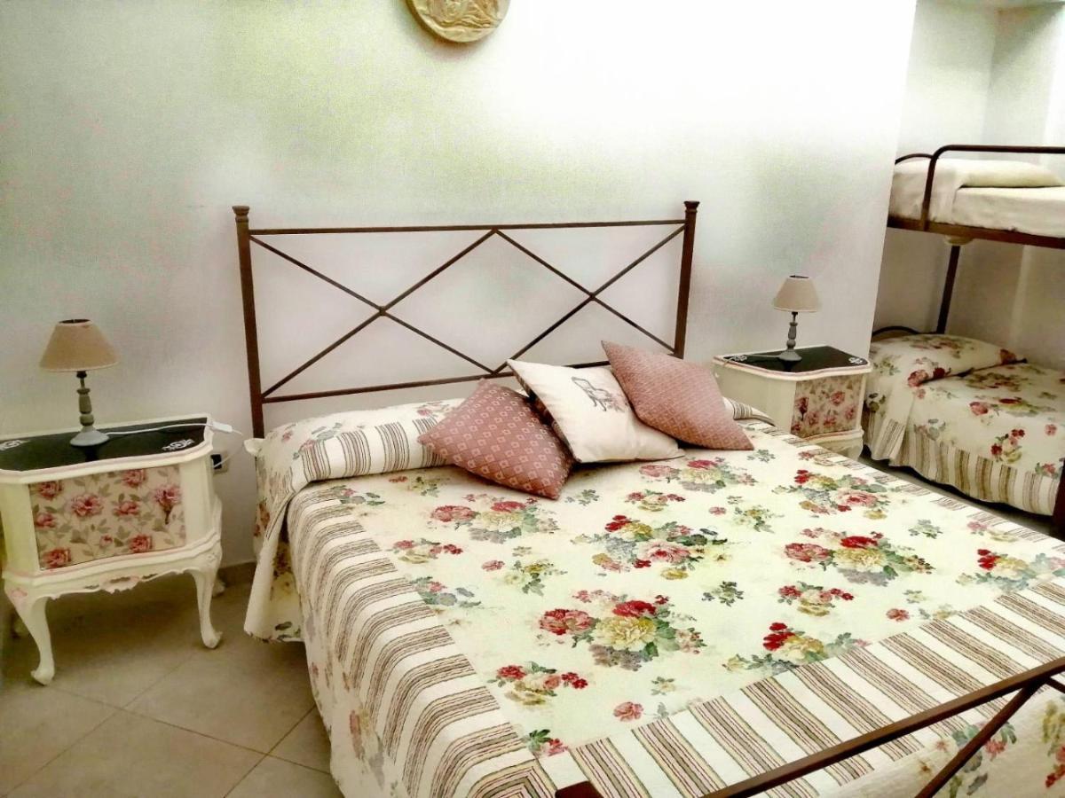 B&B A Due Passi Martina Franca Exteriör bild