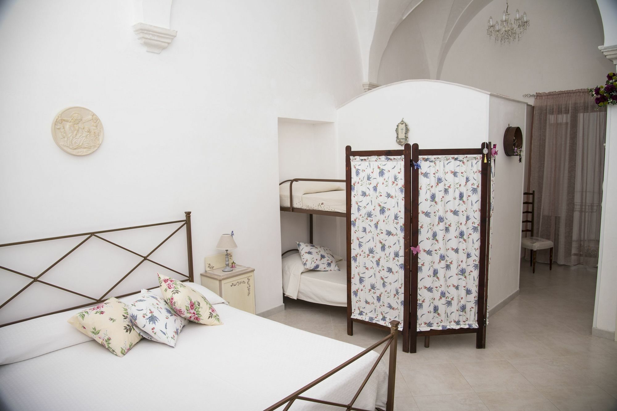 B&B A Due Passi Martina Franca Exteriör bild