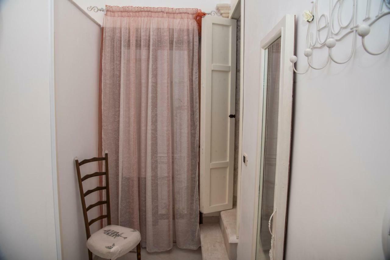 B&B A Due Passi Martina Franca Exteriör bild
