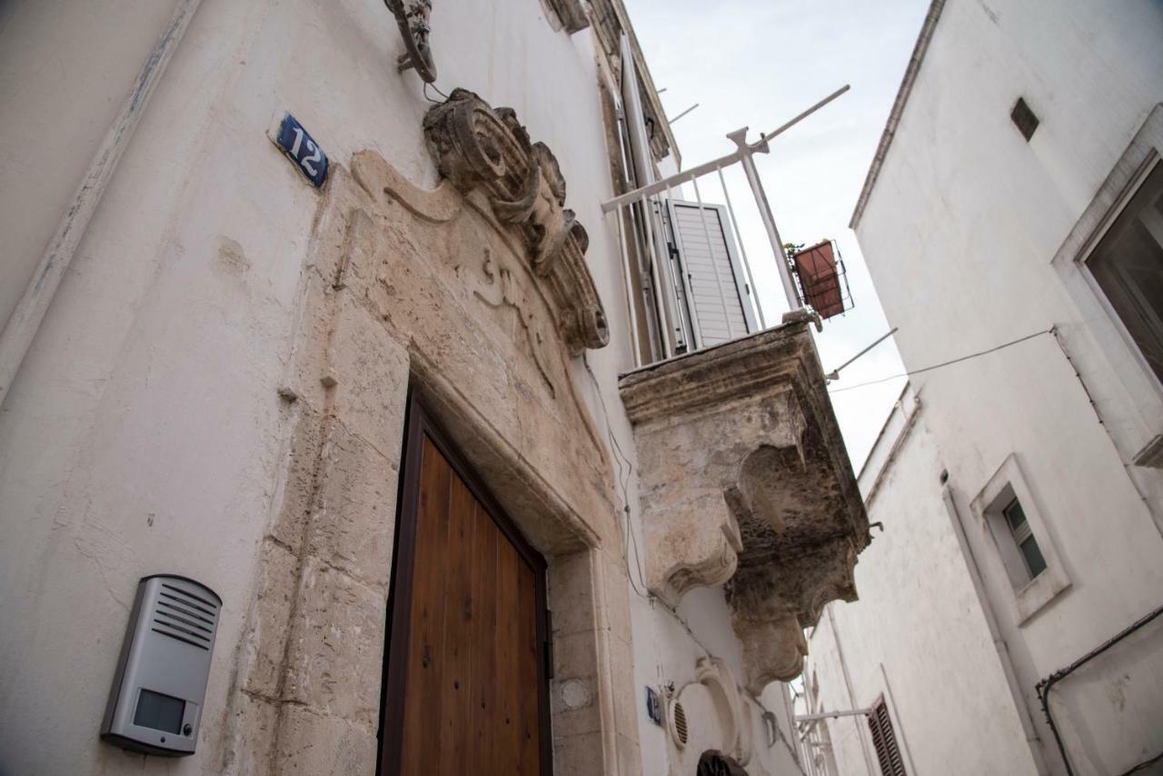 B&B A Due Passi Martina Franca Exteriör bild